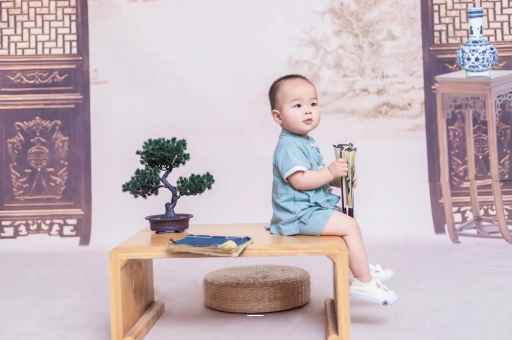 新乡孕妇肚子上的黑线
